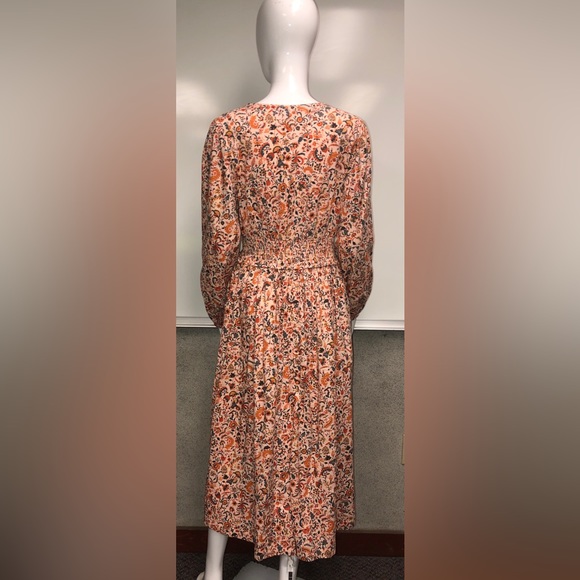 Balloon sleeve dress. - Picture 6 of 6